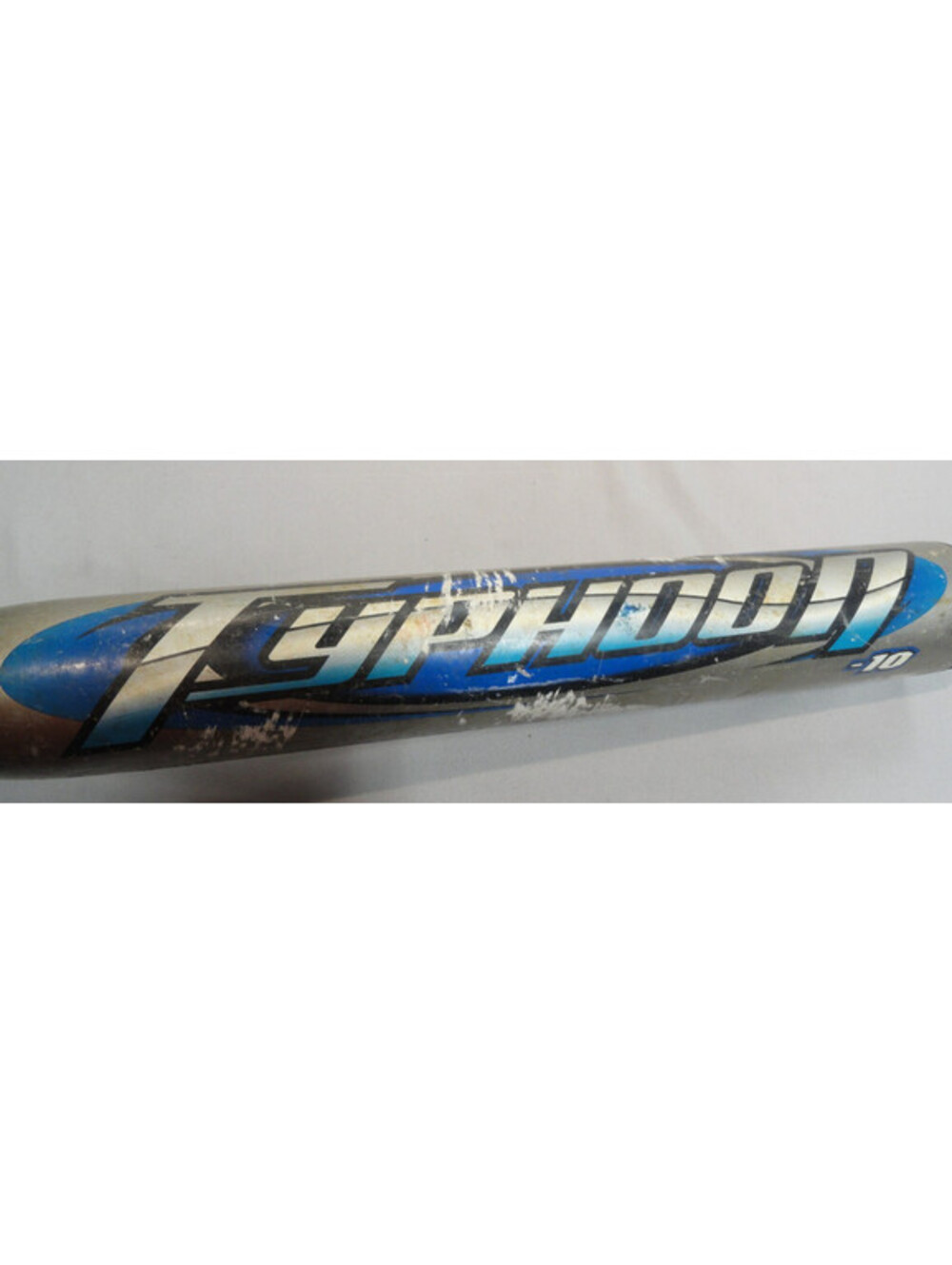 EASTON TYPHOON SK50B FASTPITCH OFFICIAL SOFTBALL BAT 2 1/4in 31in 21oz